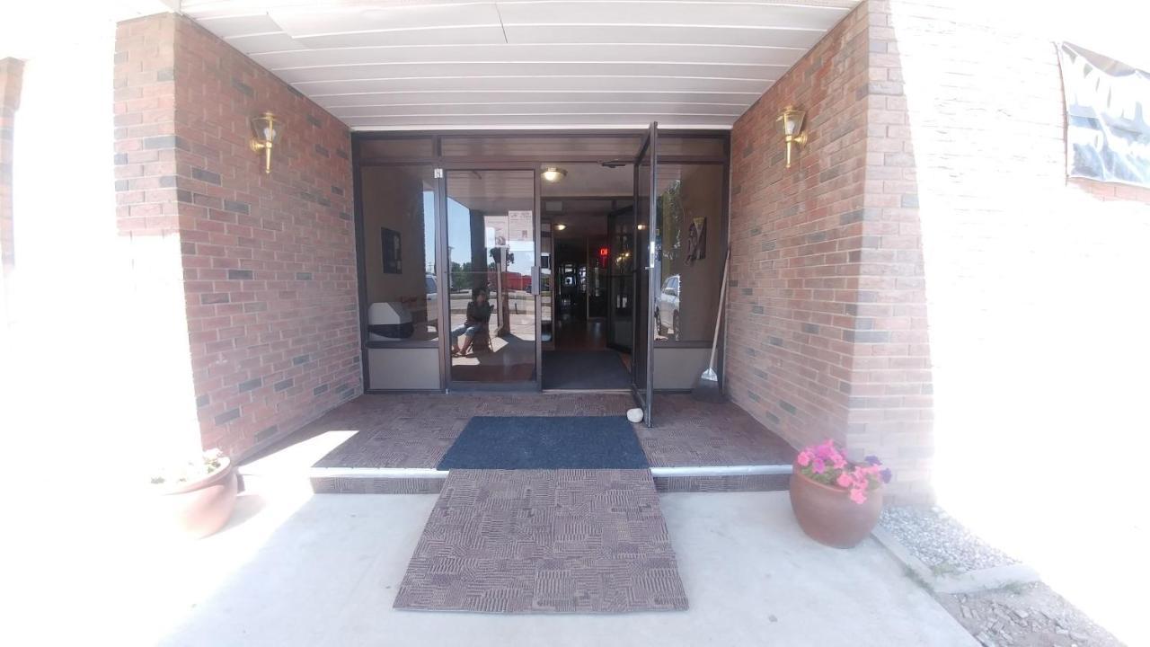 Vulcan Country Inn Exterior photo
